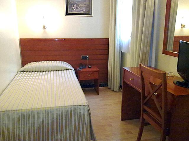 Hotel Toledano Ramblas Barcellona Camera foto