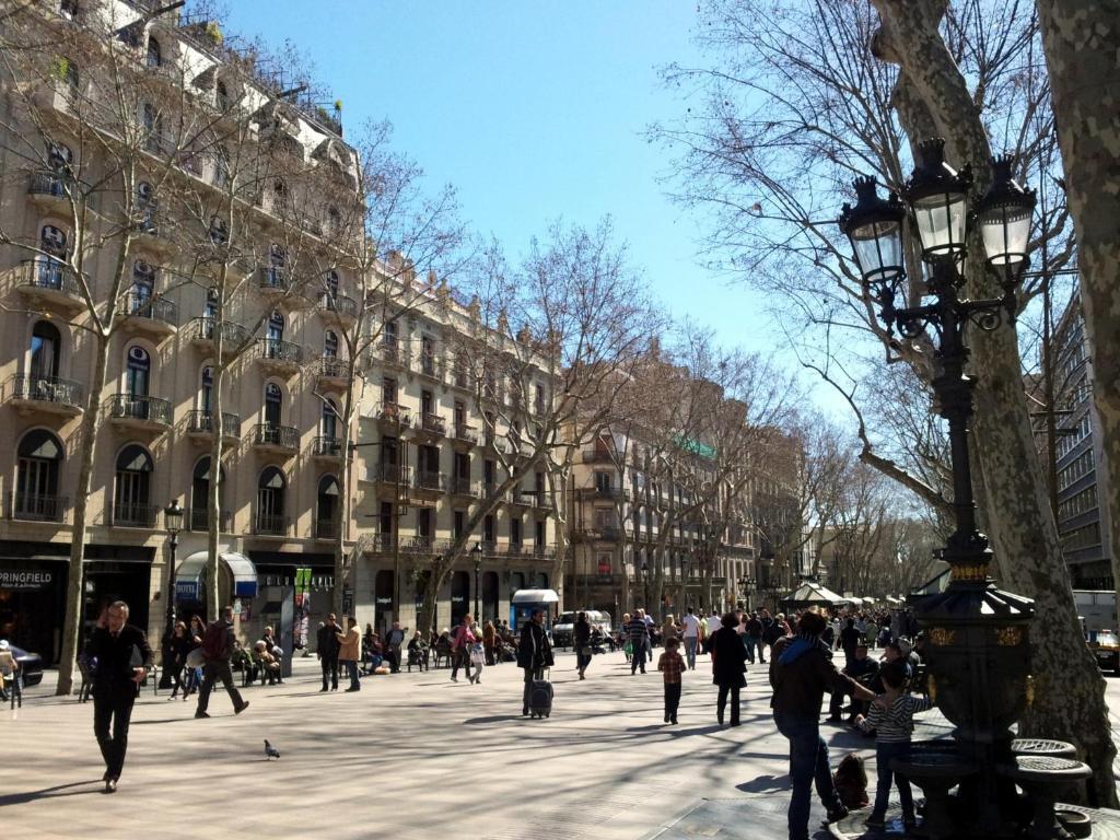 Hotel Toledano Ramblas Barcellona Esterno foto